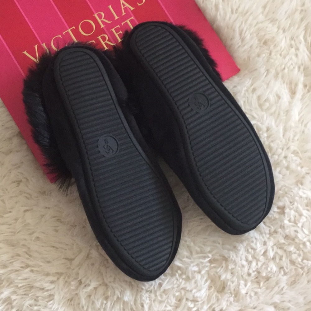 Victoria’s Secret Velvet Slippers Black - Picture 2 of 4